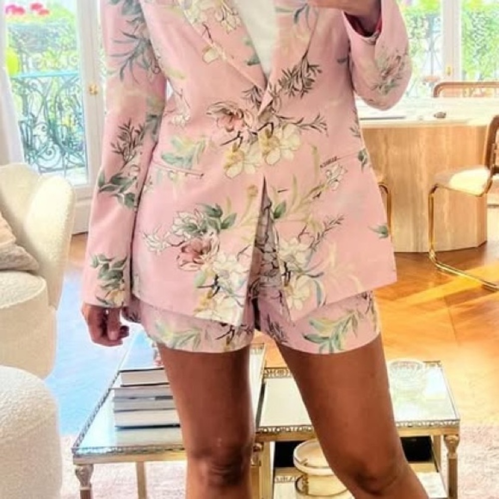 NWT La Jaquette French Pastel Pink Floral Summer Shorts FR 42 - Picture 1 of 16